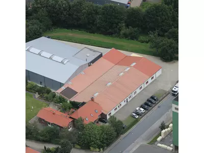 Luftbild des Firmengeländes.jpg